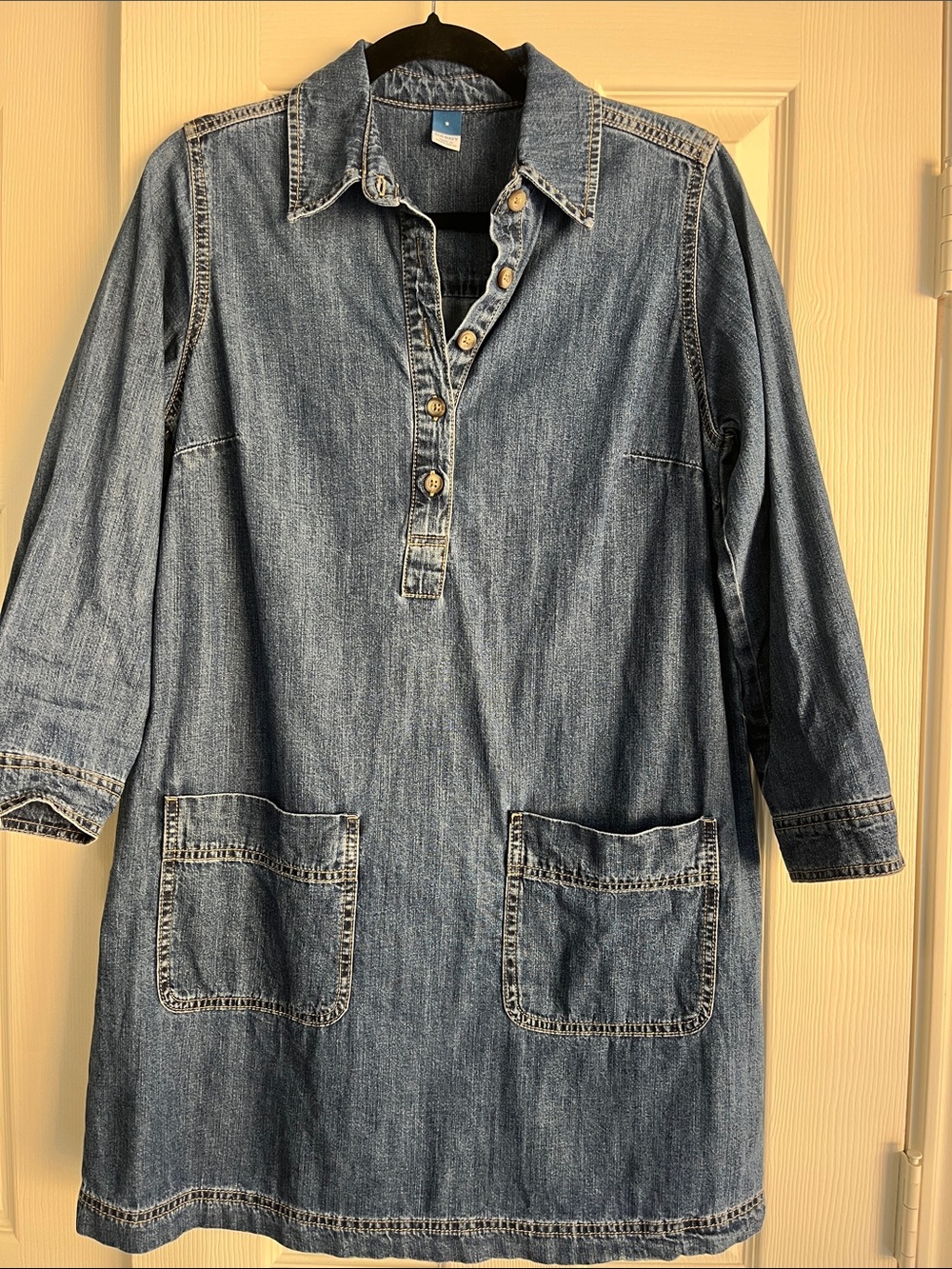 Old Navy Denim Button-Front women's dress in Blue